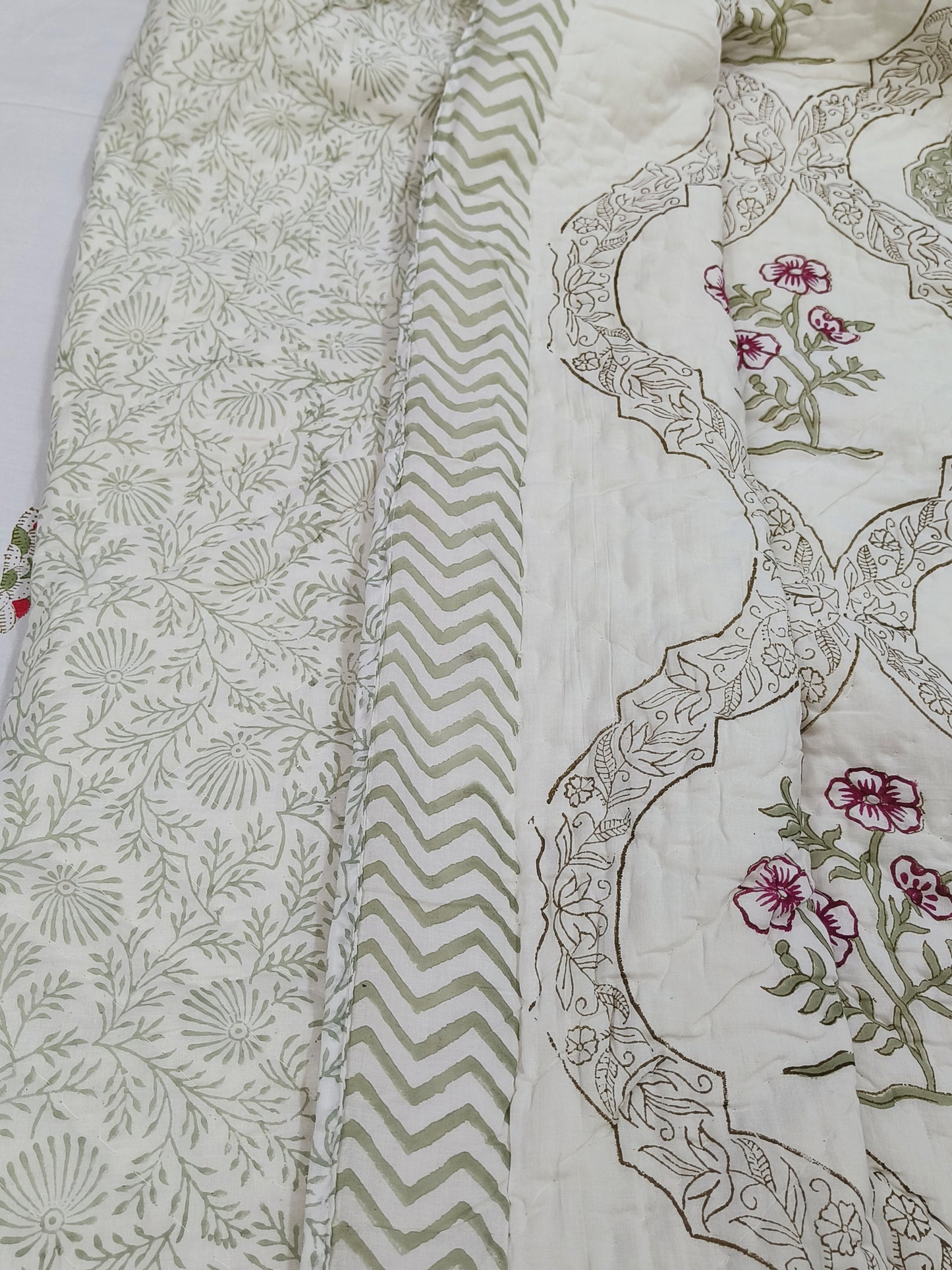 FRESH ARRIVAL Single Bed Quilts