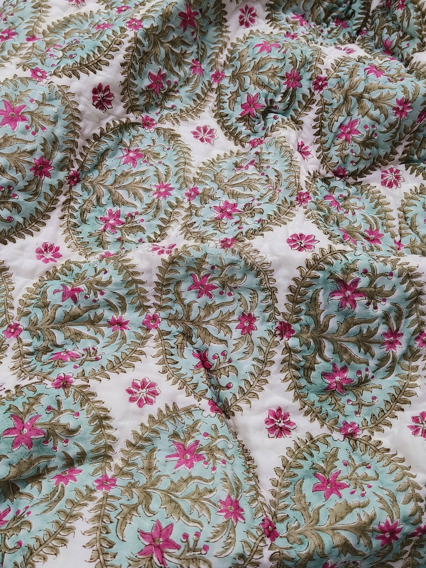 Bedding Sets with Quilts