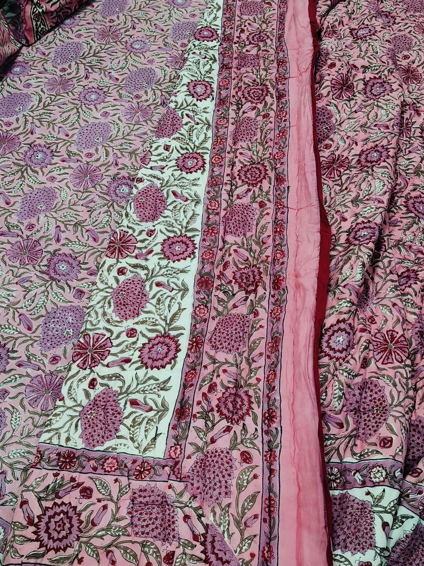 Bedding Sets with Quilts
