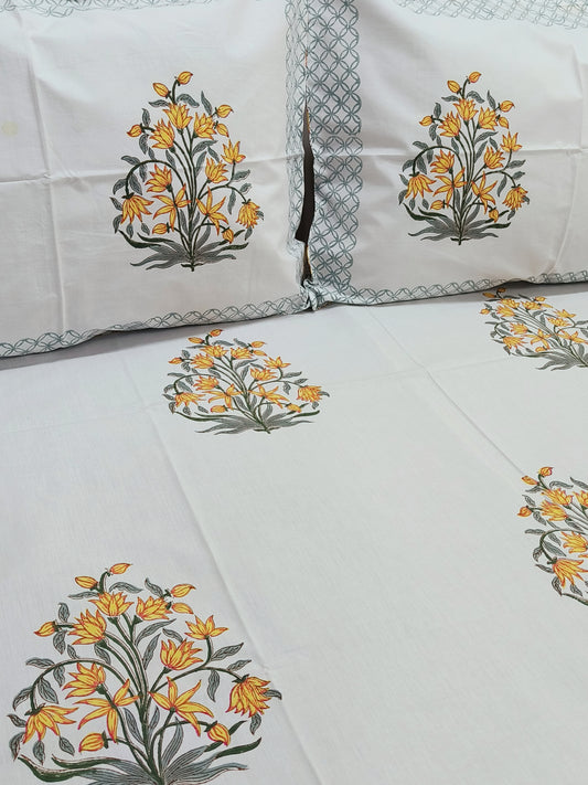 Bedsheet With King Size Pillow Cases