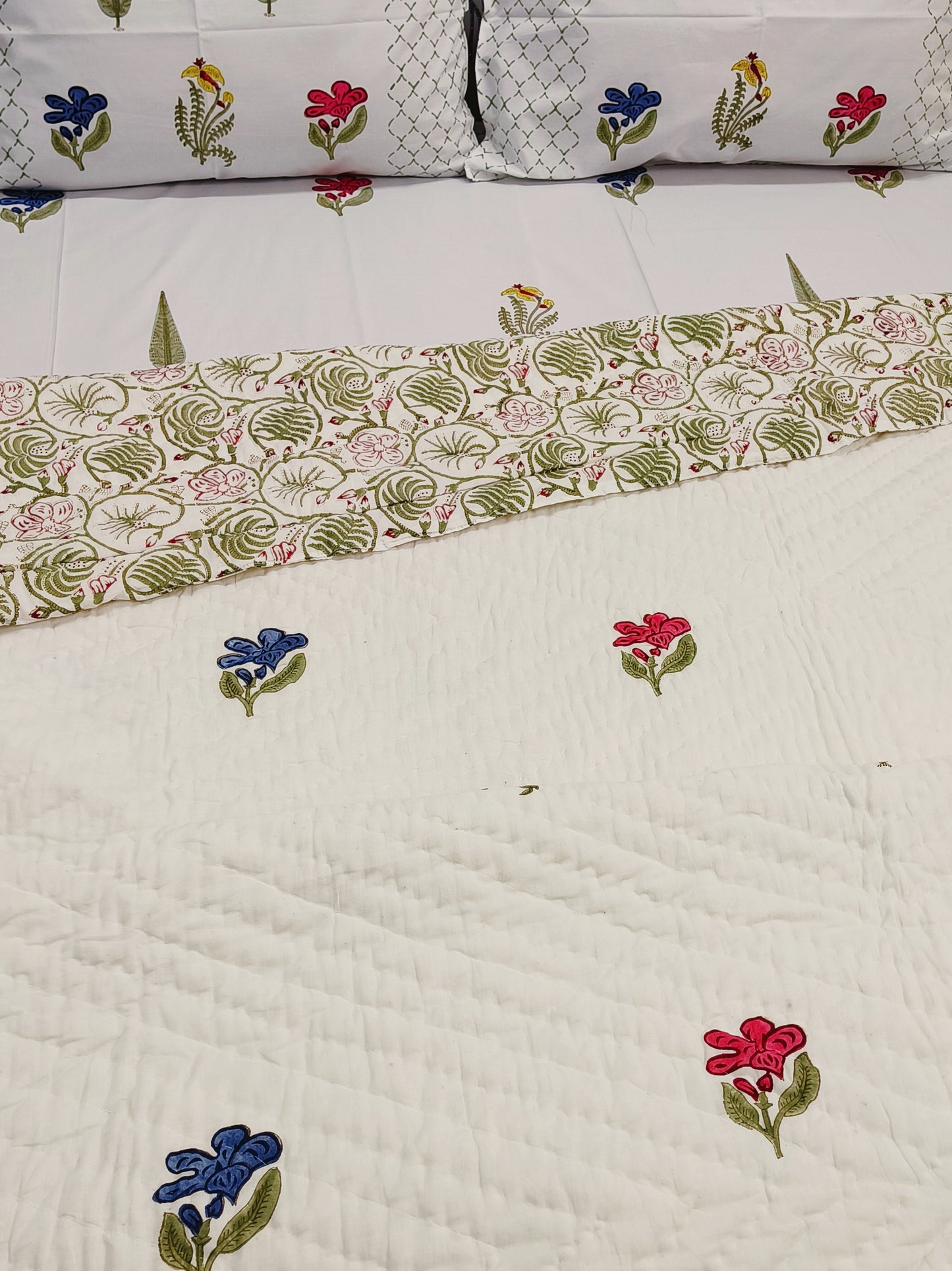 Bedding Sets with Quilts