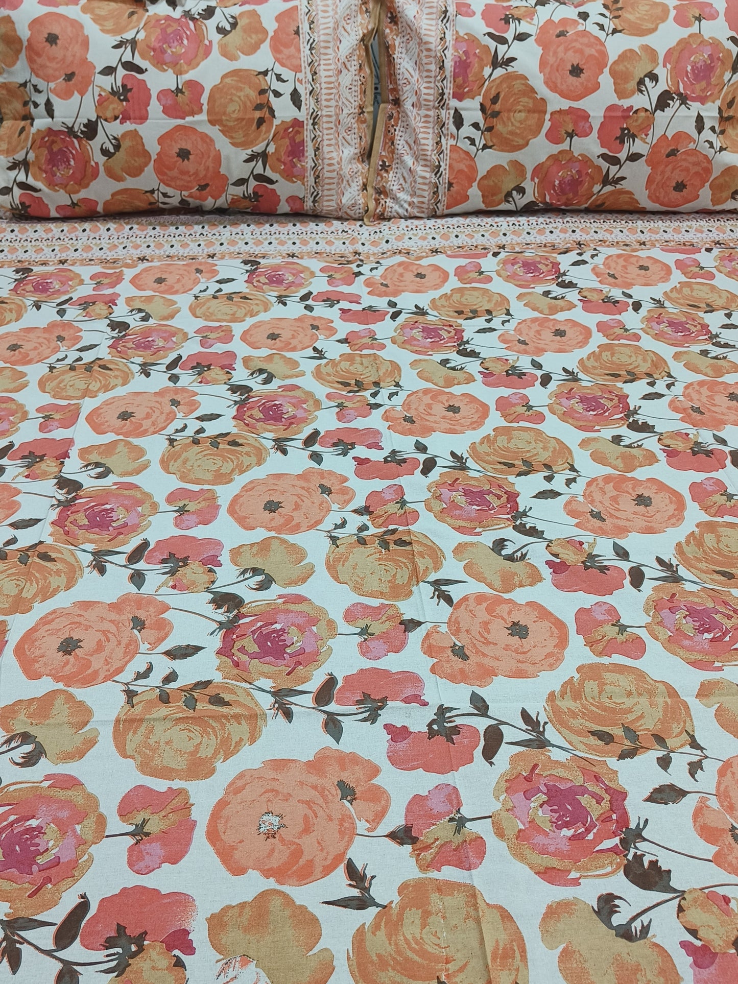 FRESH ARRIVALS Gulbahaar King Size Bedsheets(Dispatch Time 24 Hours)