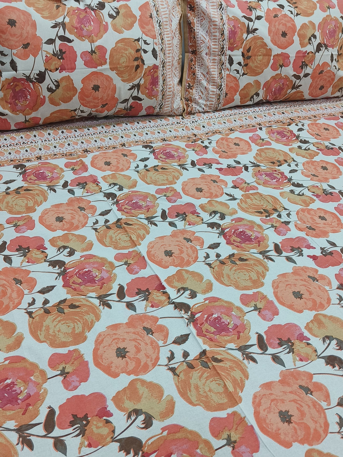 FRESH ARRIVALS Gulbahaar King Size Bedsheets(Dispatch Time 24 Hours)