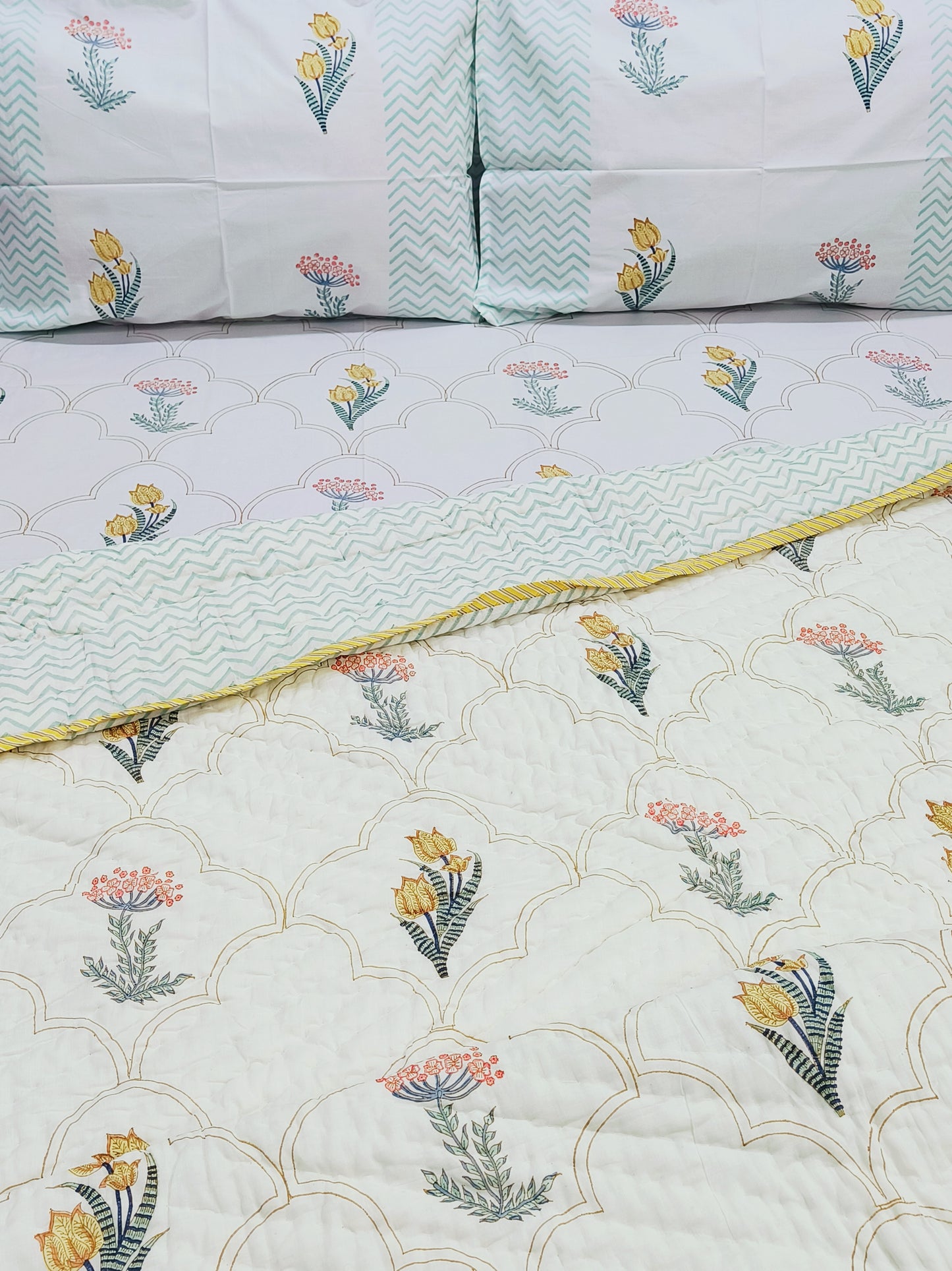 Bedding Sets with Quilts