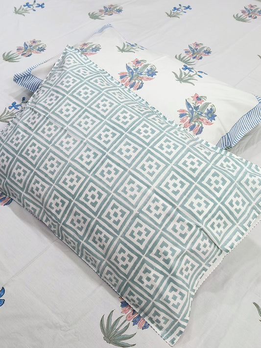 Bedsheet With King Size Pillow Cases