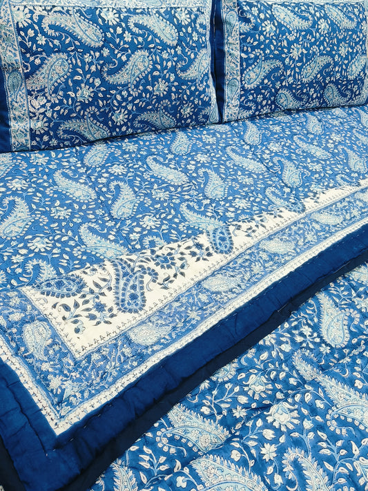 Bedding Sets with Quilts