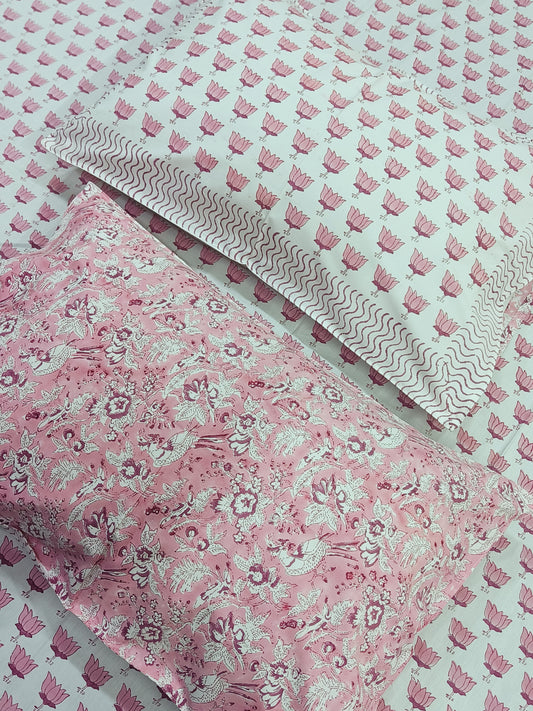 Bedsheet With King Size Pillow Cases