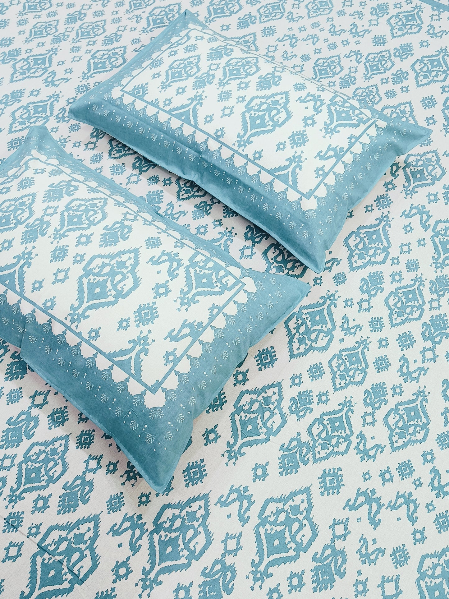 FRESH ARRIVALS Gulbahaar King Size Bedsheets(Dispatch Time 24 Hours)