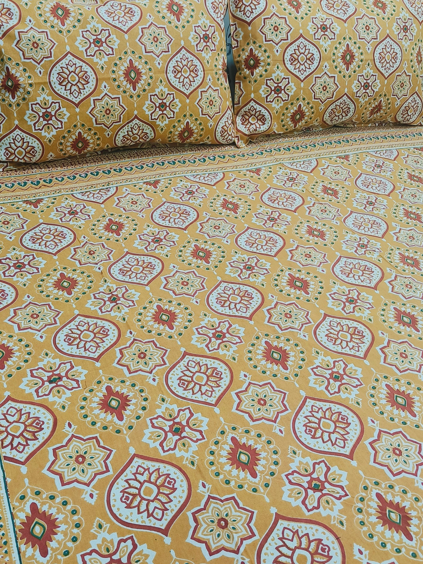 FRESH ARRIVAL! Floral Sadabahaar Bedsheets(Dispatch Time 24 Hours)