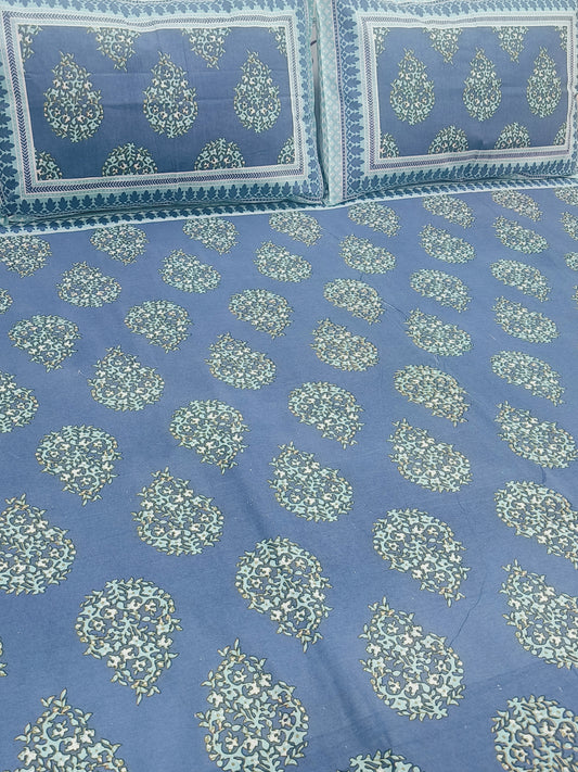 Bedsheet With King Size Pillow Cases