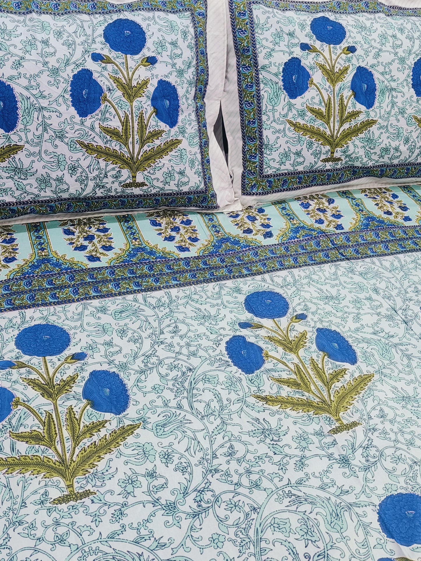 FRESH ARRIVALS Gulbahaar King Size Bedsheets(Dispatch Time 24 Hours)