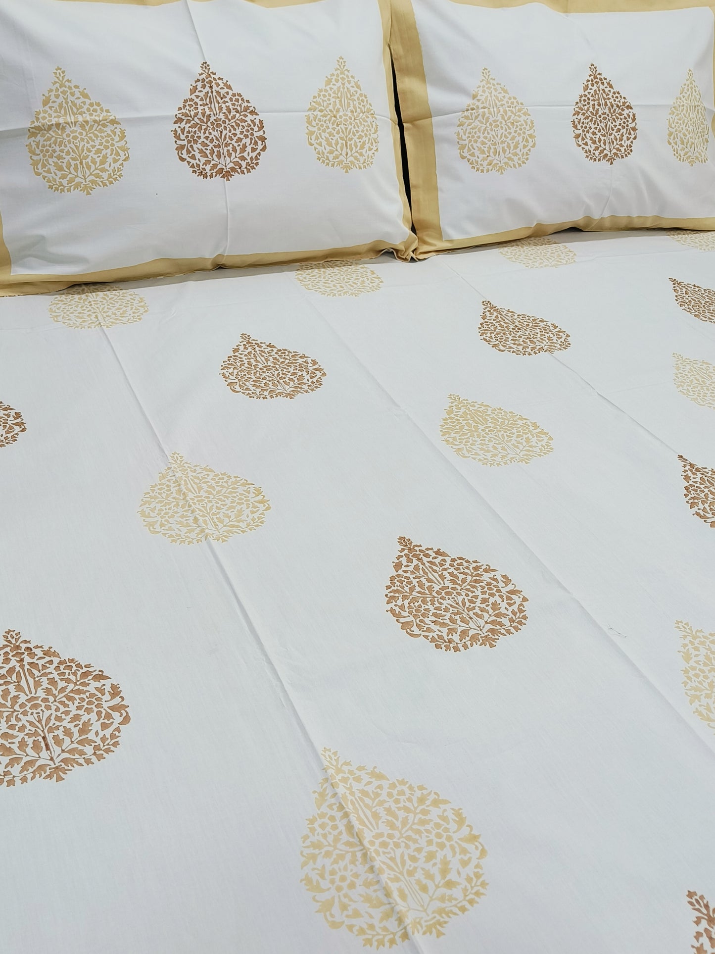 QUEEN Fitted Sheet
