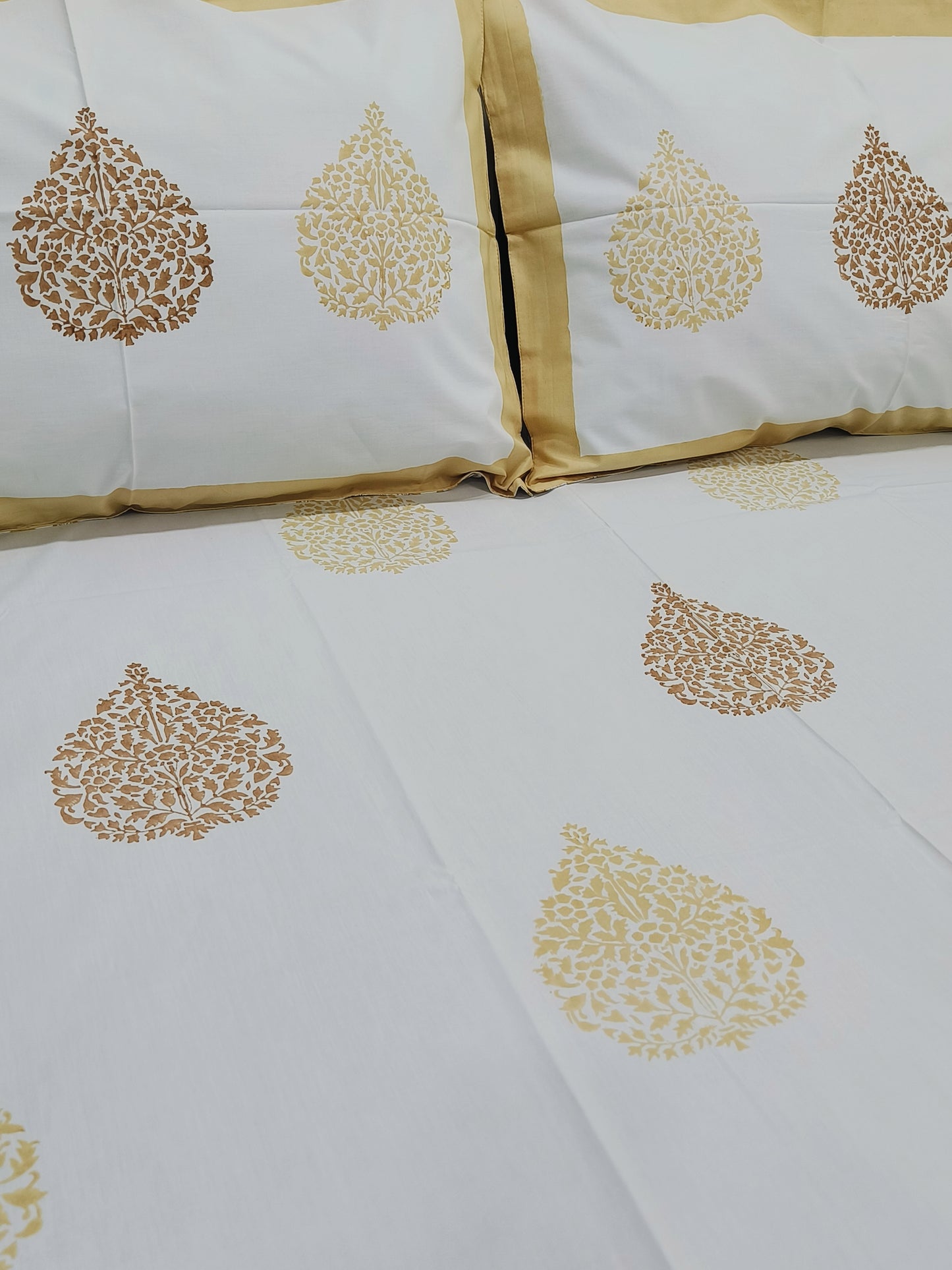 QUEEN Fitted Sheet