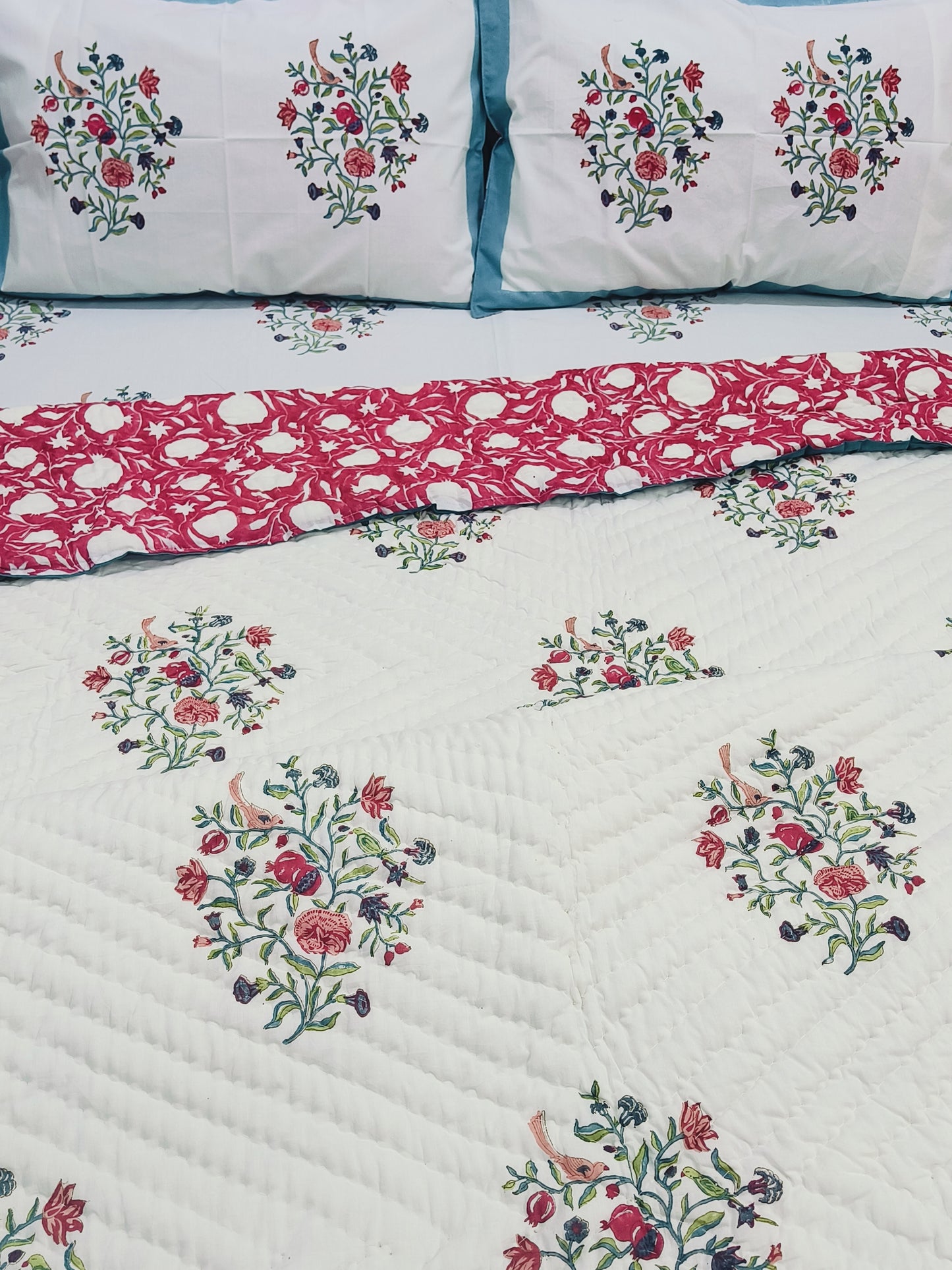Bedding Sets with Quilts