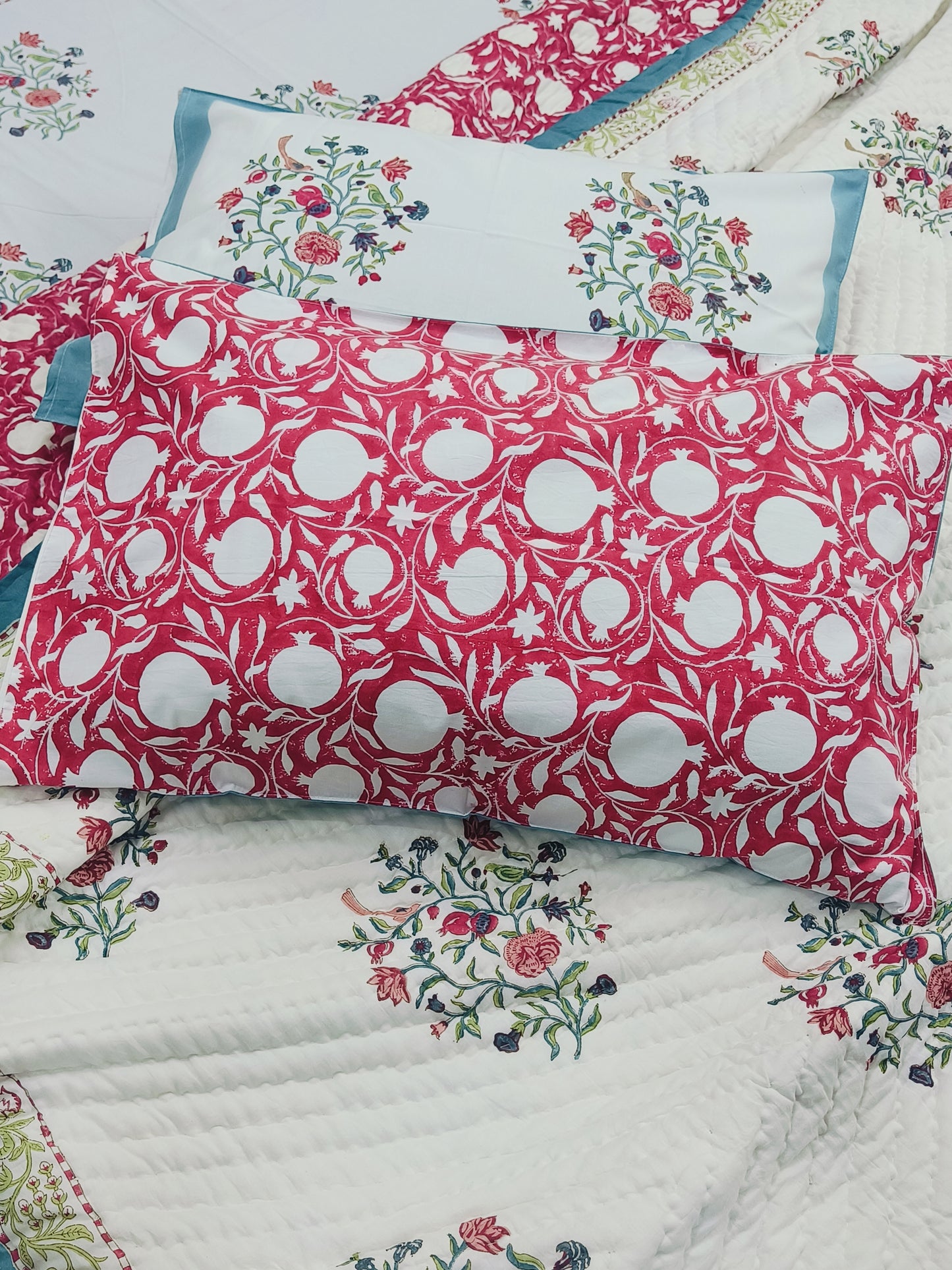 Bedding Sets with Quilts
