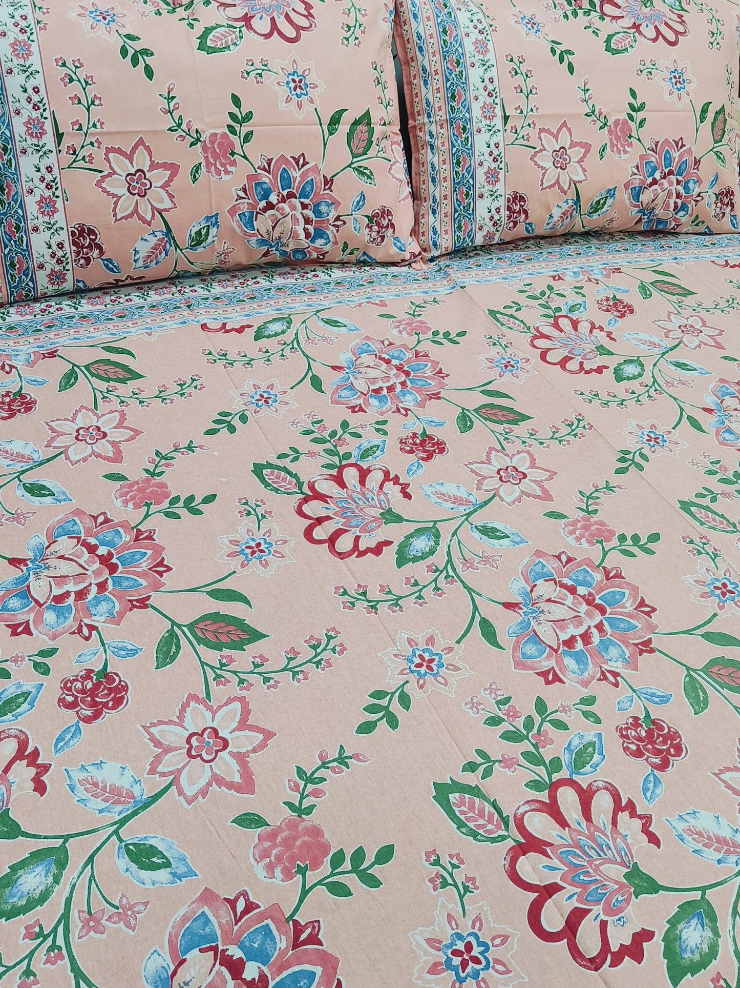 FRESH ARRIVALS Gulbahaar King Size Bedsheets(Dispatch Time 24 Hours)