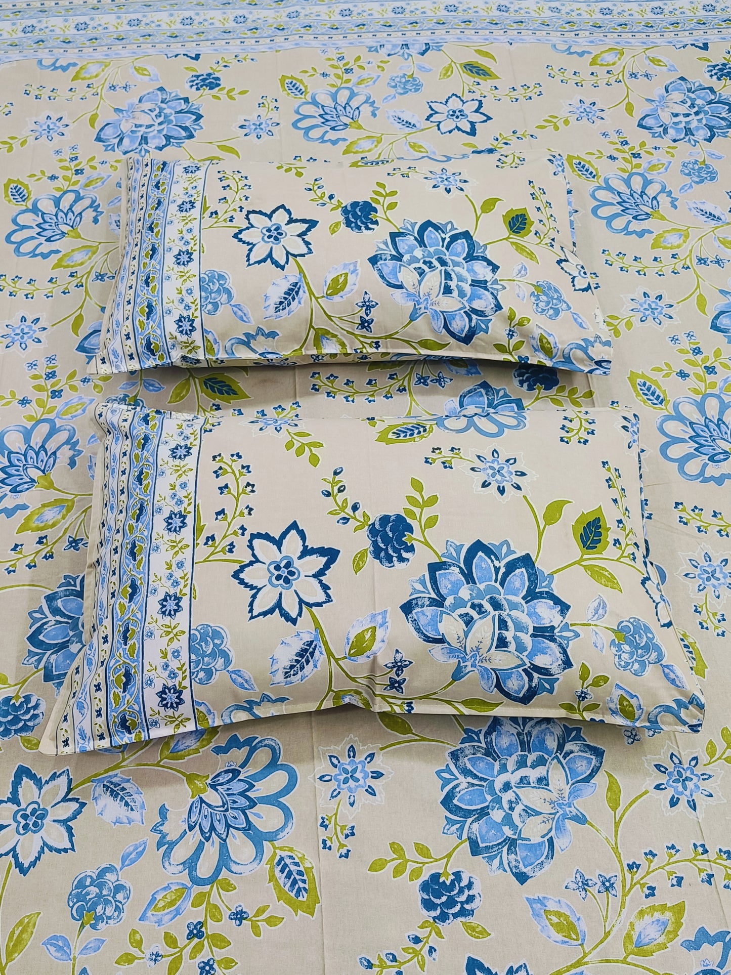 FRESH ARRIVALS Gulbahaar King Size Bedsheets(Dispatch Time 24 Hours)