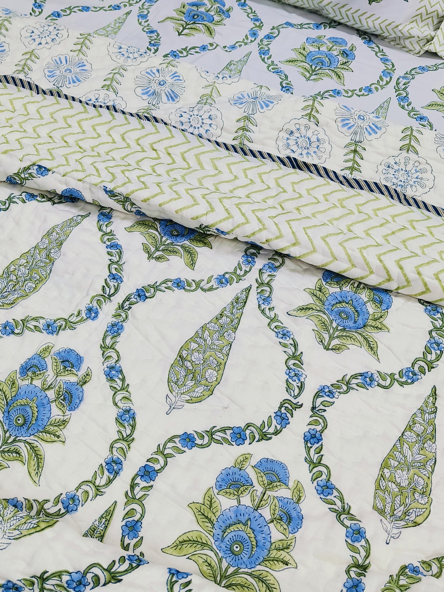 FRESH ARRIVAL Quilts (Double Bed)