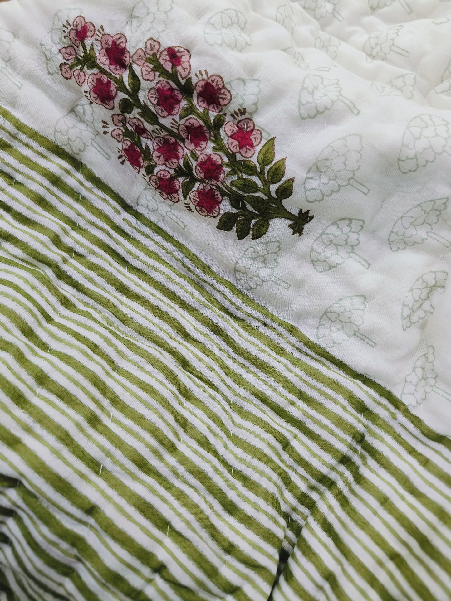 Bedding Sets with Quilts