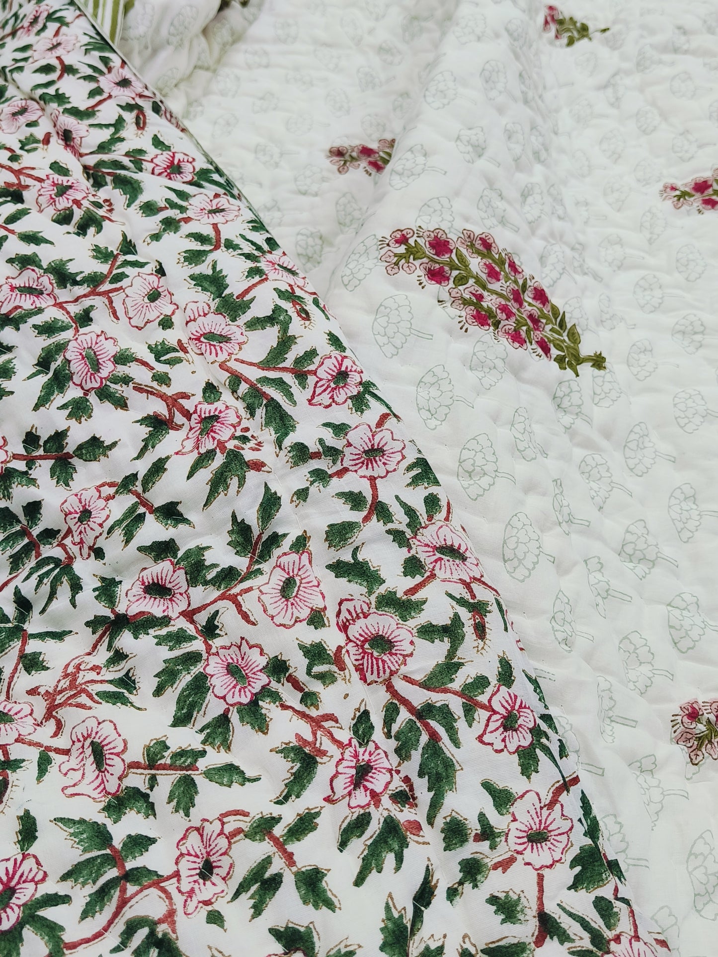 Bedding Sets with Quilts