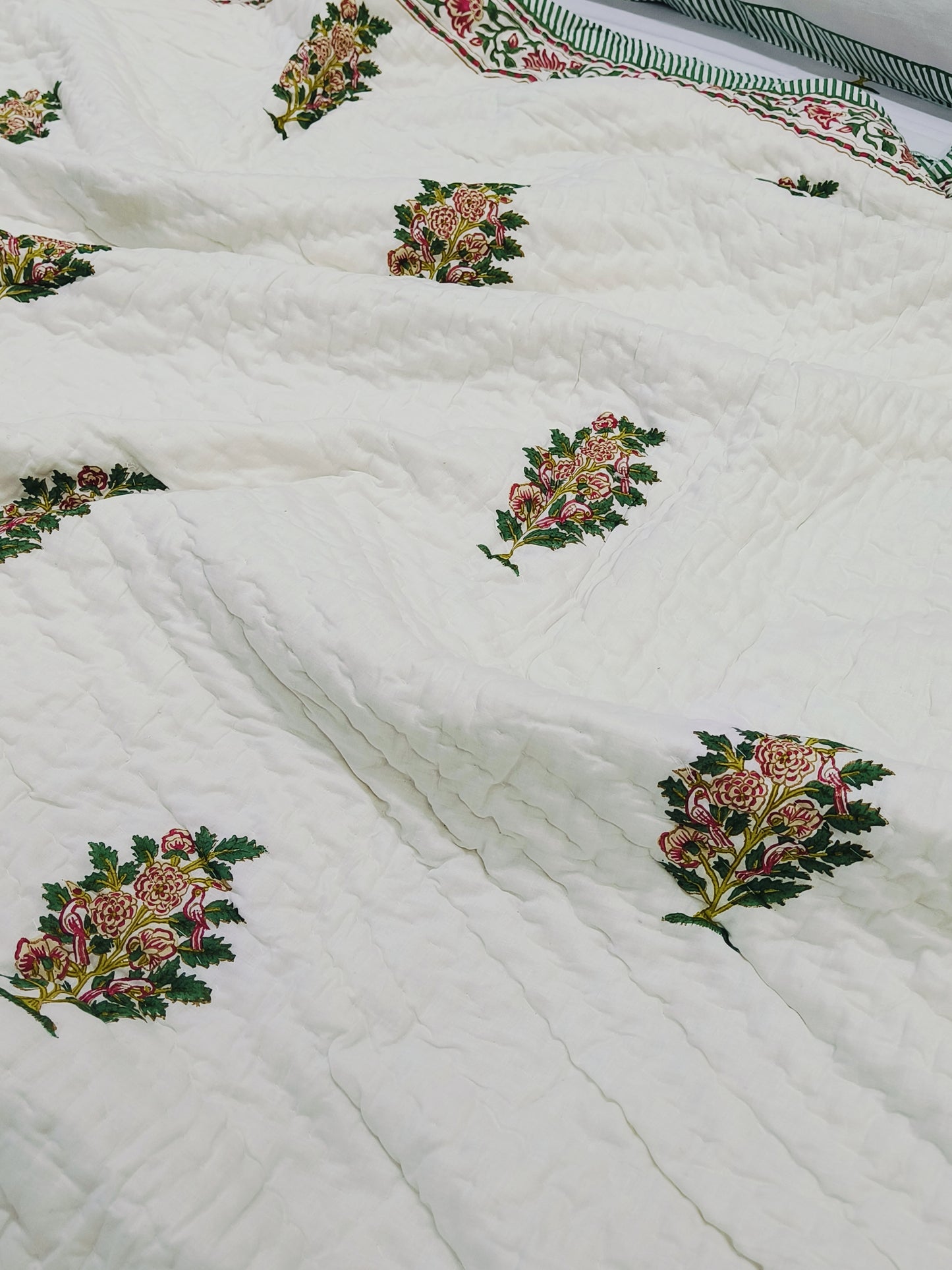 Bedding Sets with Quilts