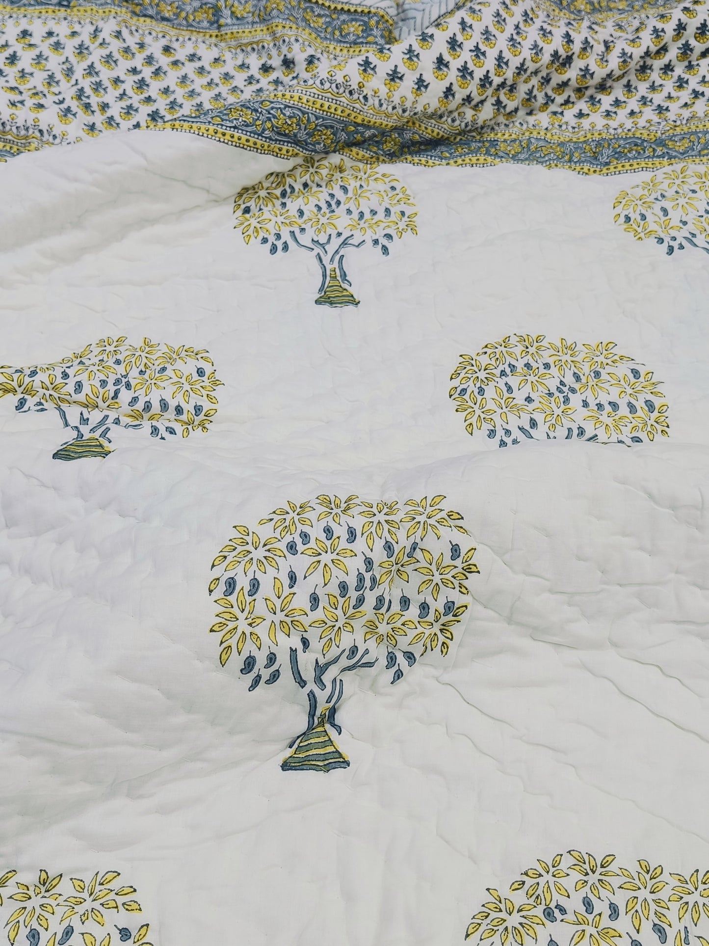 FRESH ARRIVAL Quilts (Double Bed)