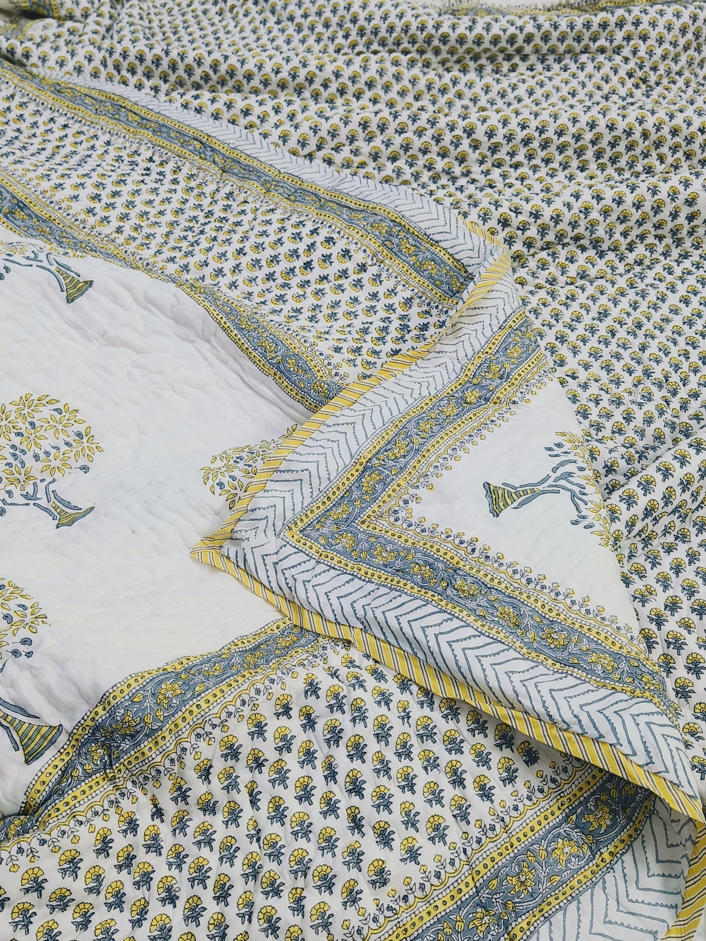 FRESH ARRIVAL Quilts (Double Bed)