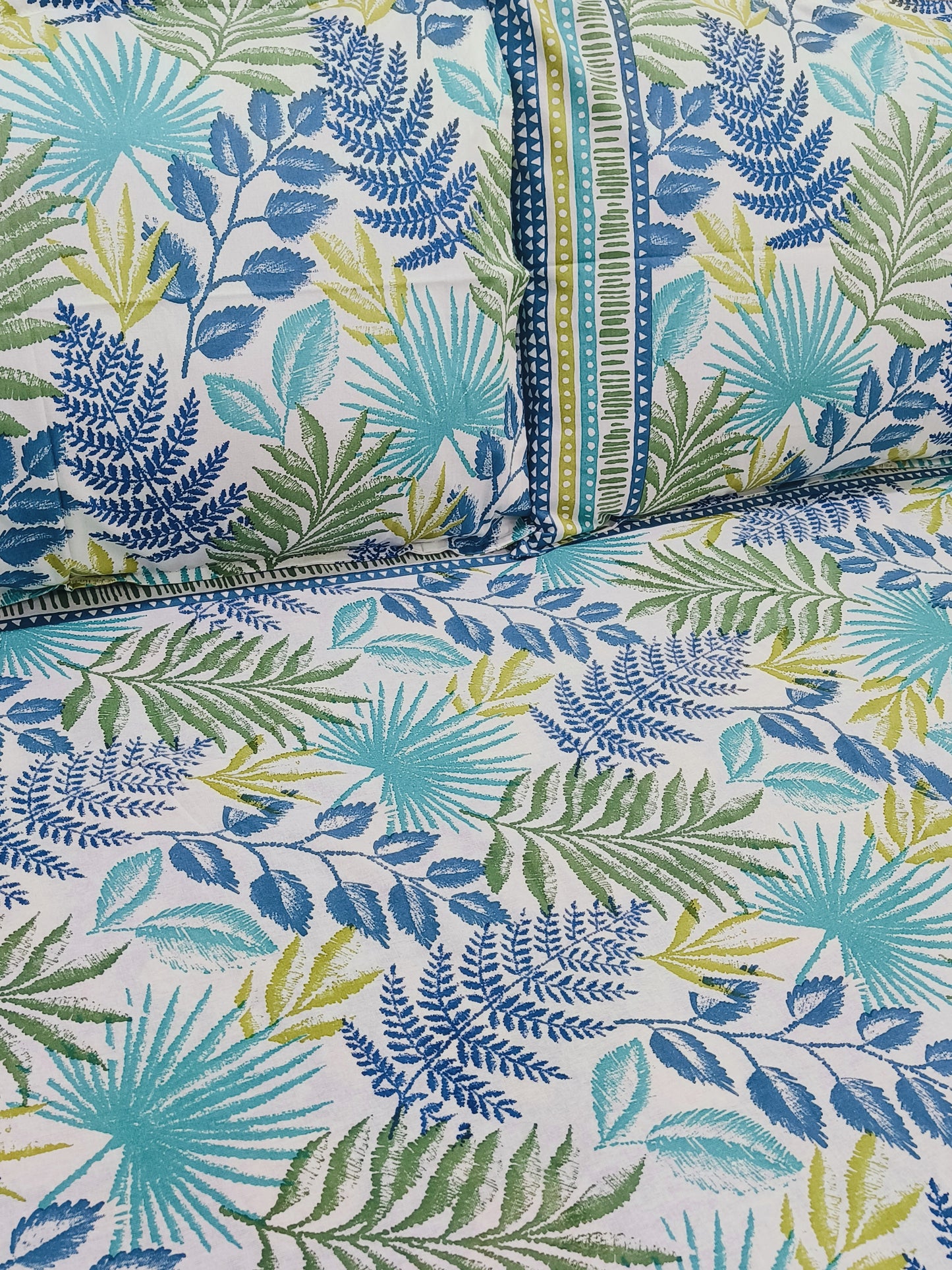 FRESH ARRIVALS Gulbahaar King Size Bedsheets(Dispatch Time 24 Hours)