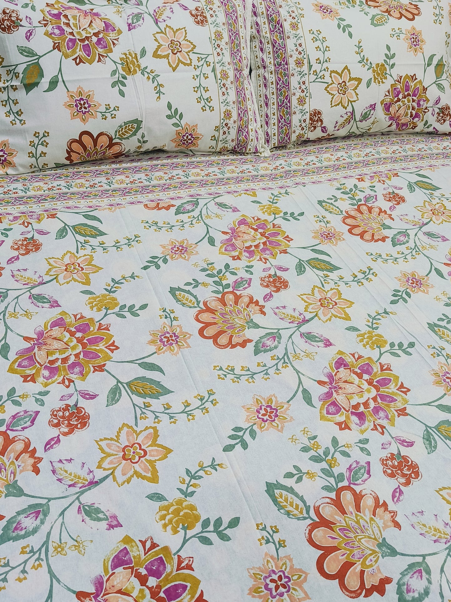 FRESH ARRIVALS Gulbahaar King Size Bedsheets(Dispatch Time 24 Hours)