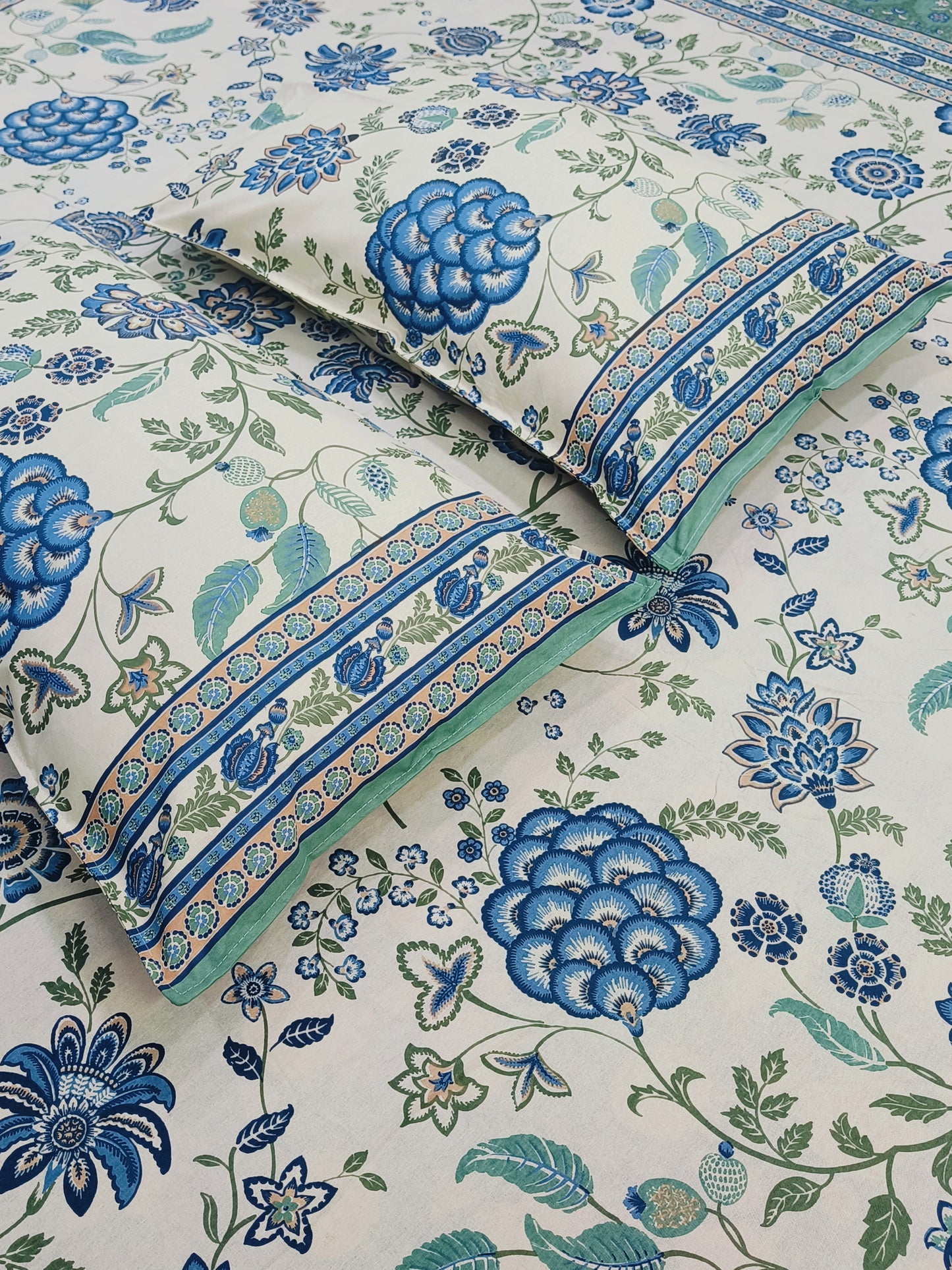FRESH ARRIVALS Gulbahaar King Size Bedsheets(Dispatch Time 24 Hours)