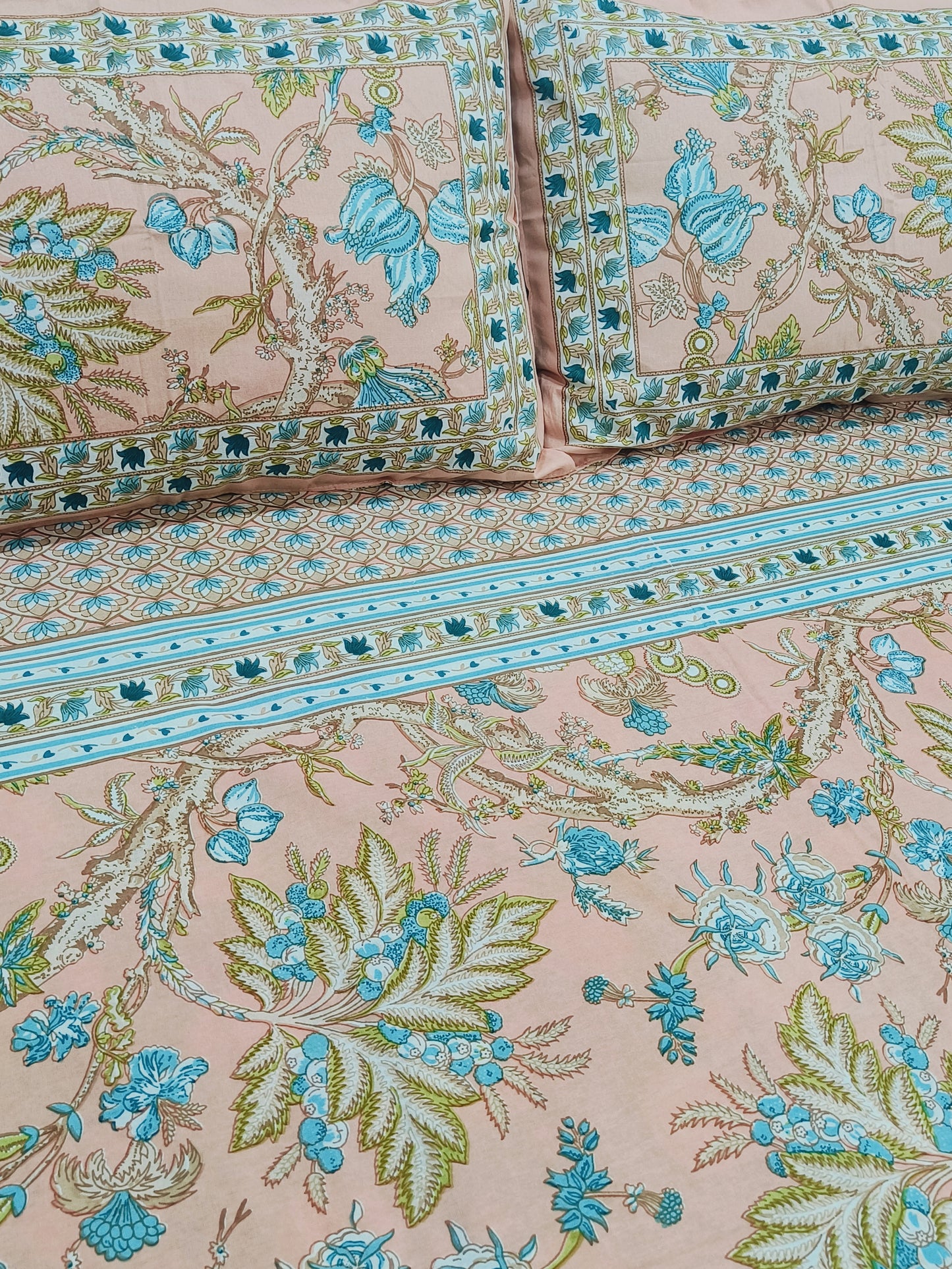 FRESH ARRIVALS Gulbahaar King Size Bedsheets(Dispatch Time 24 Hours)