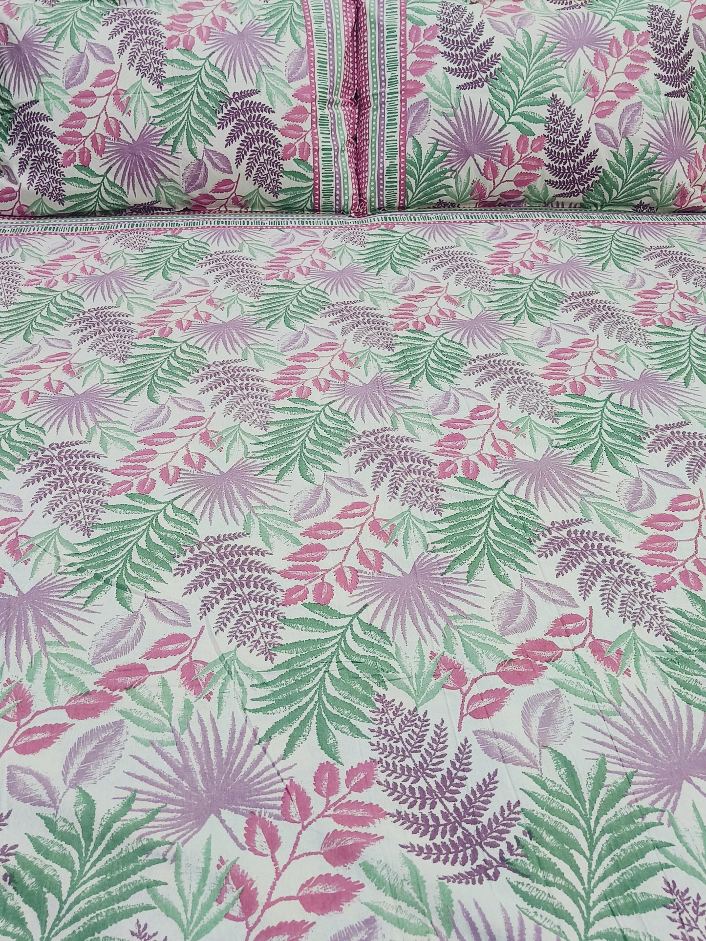 FRESH ARRIVALS Gulbahaar King Size Bedsheets(Dispatch Time 24 Hours)