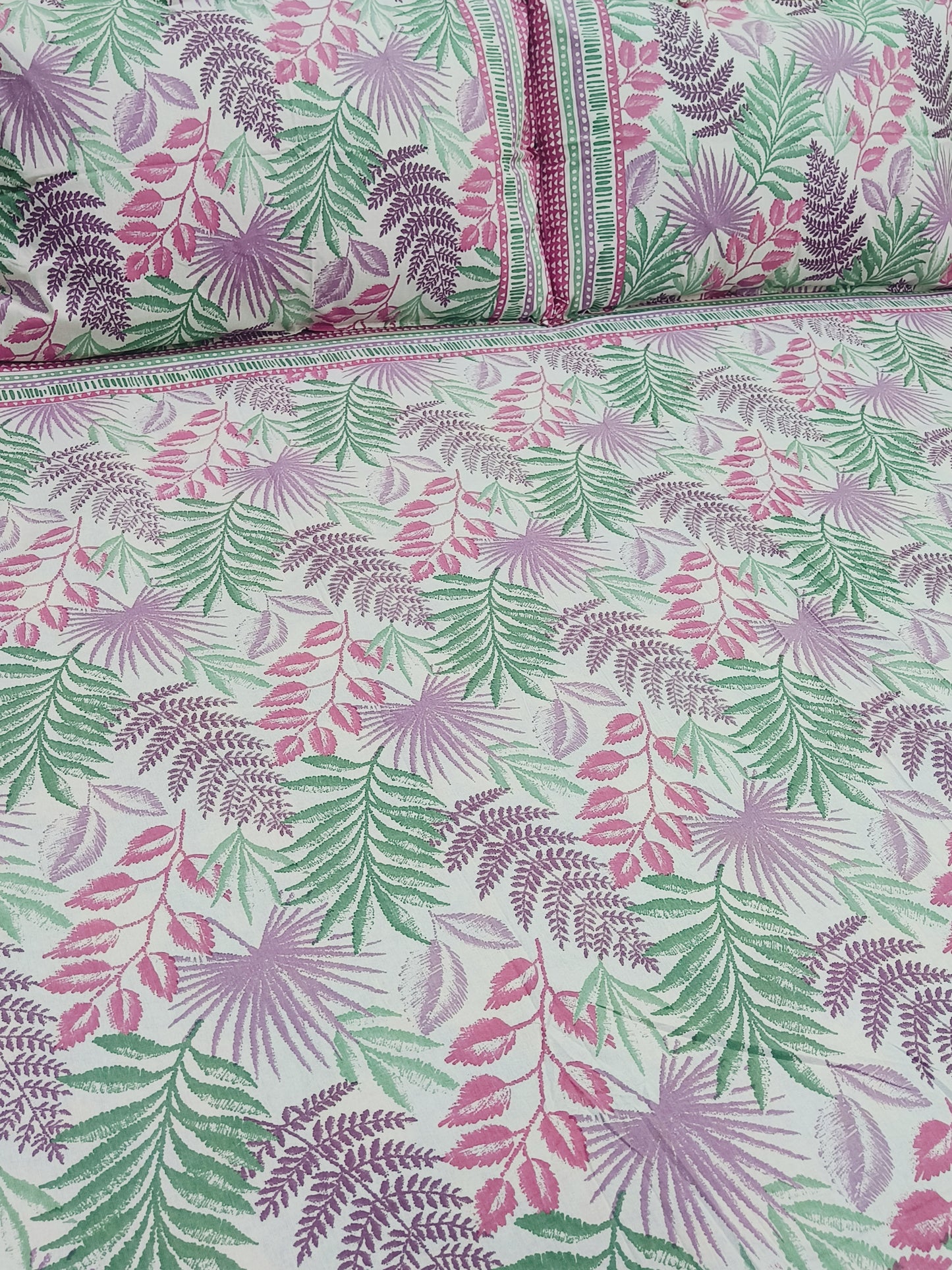 FRESH ARRIVALS Gulbahaar King Size Bedsheets(Dispatch Time 24 Hours)