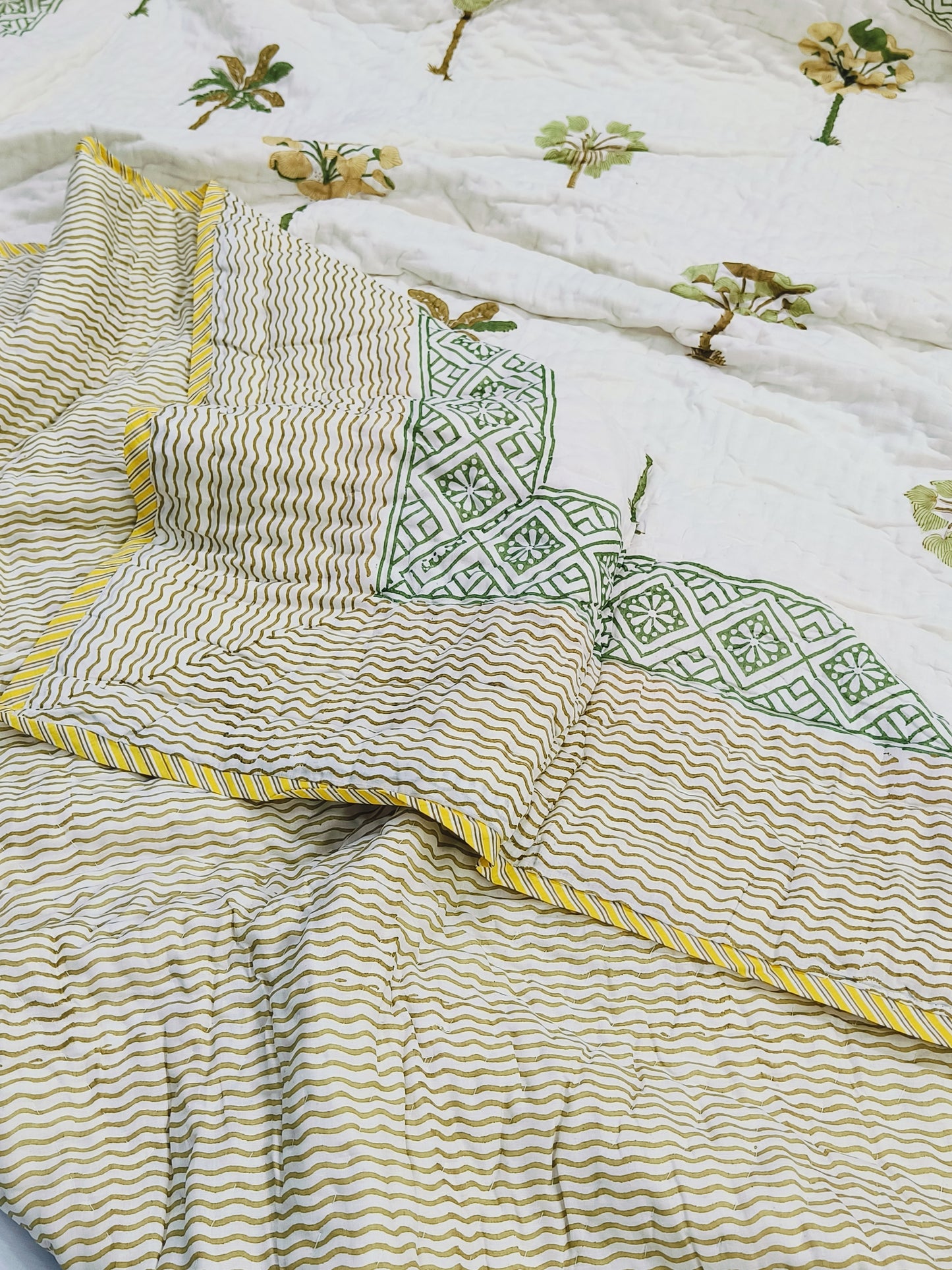 FRESH ARRIVAL Quilts (Double Bed)