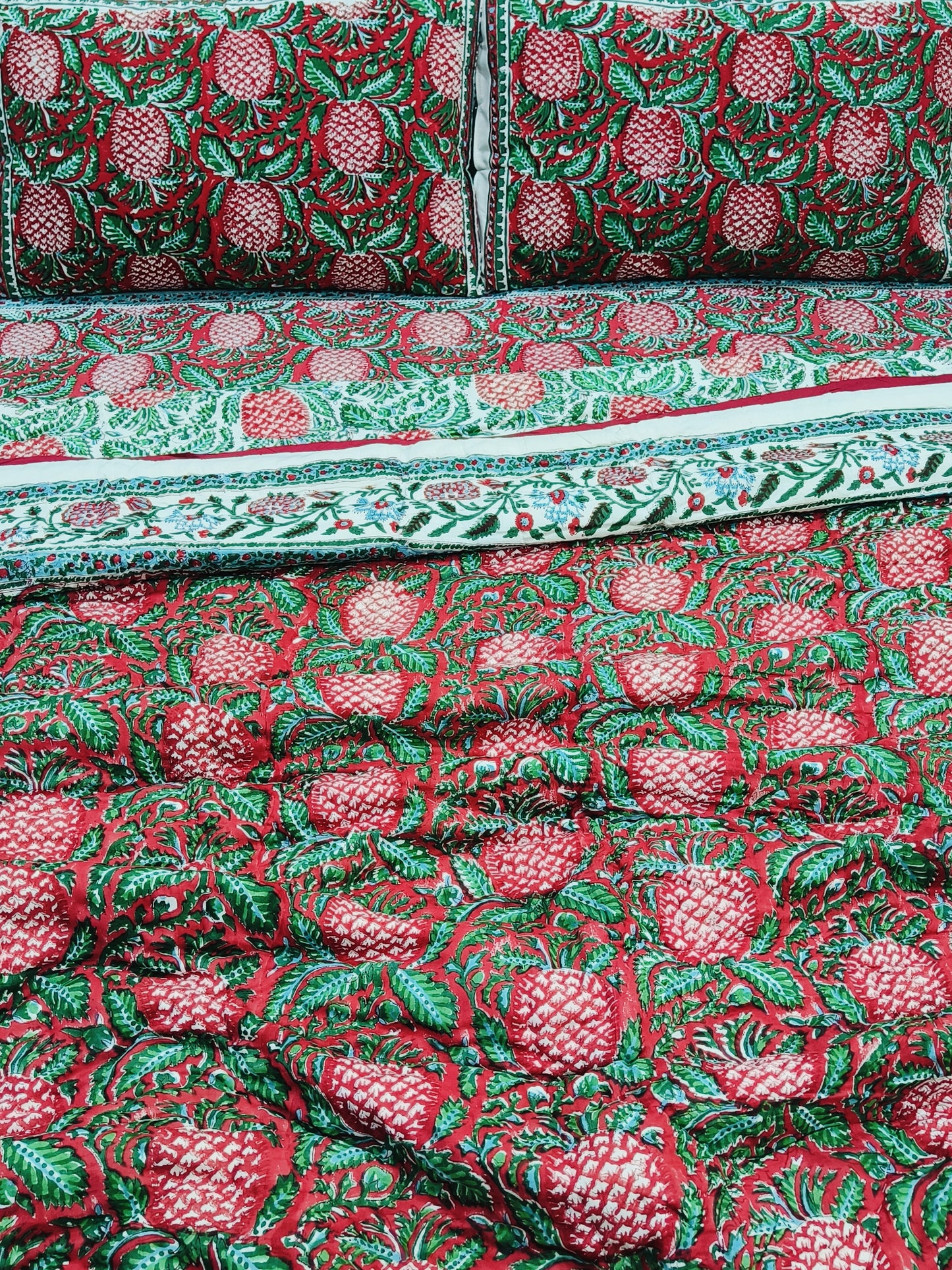 Bedding Sets with Quilts