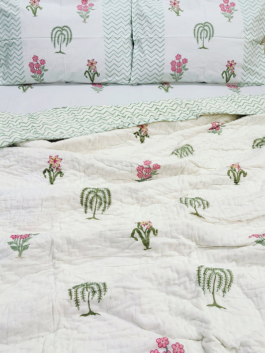 Bedding Sets with Quilts