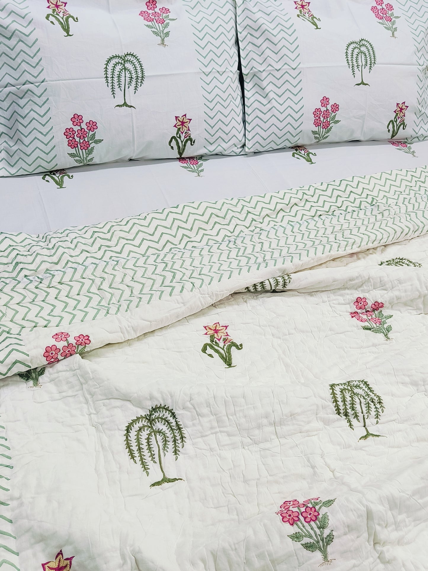 Bedding Sets with Quilts