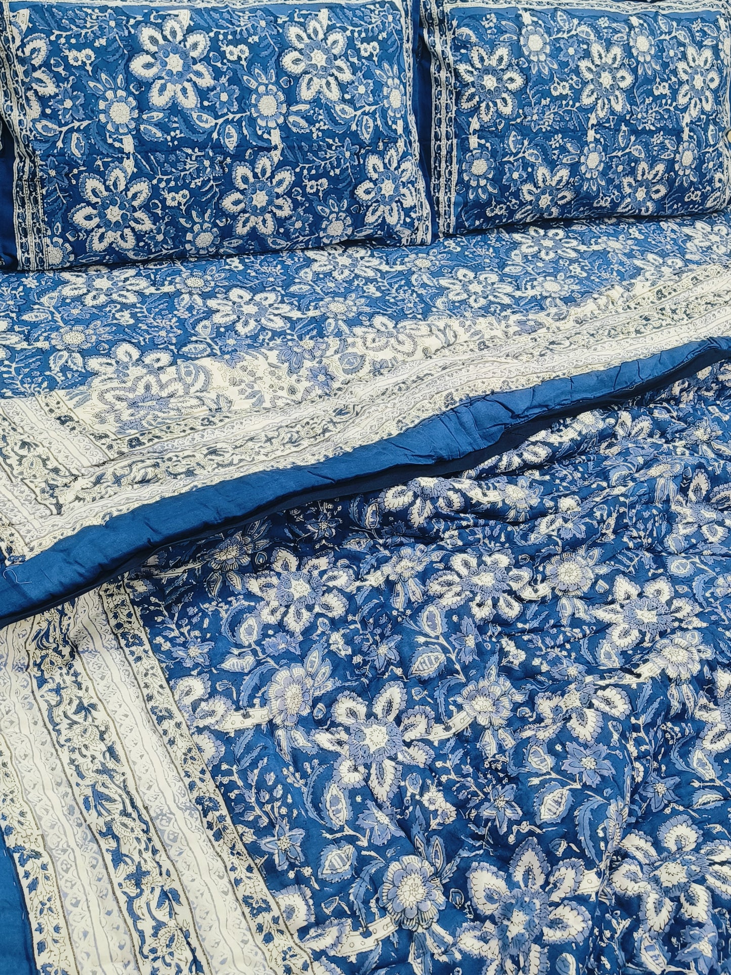 Bedding Sets with Quilts