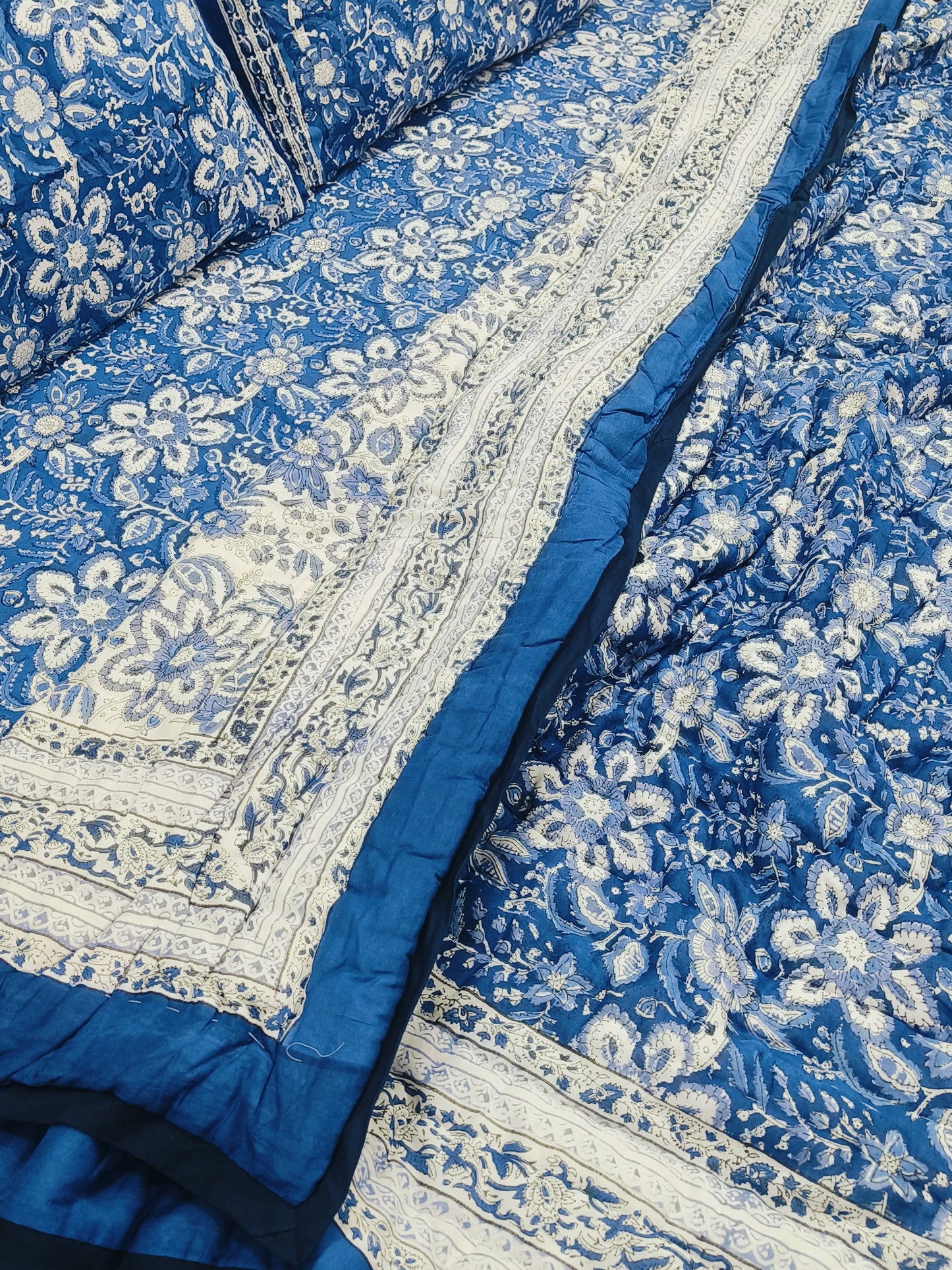 Bedding Sets with Quilts