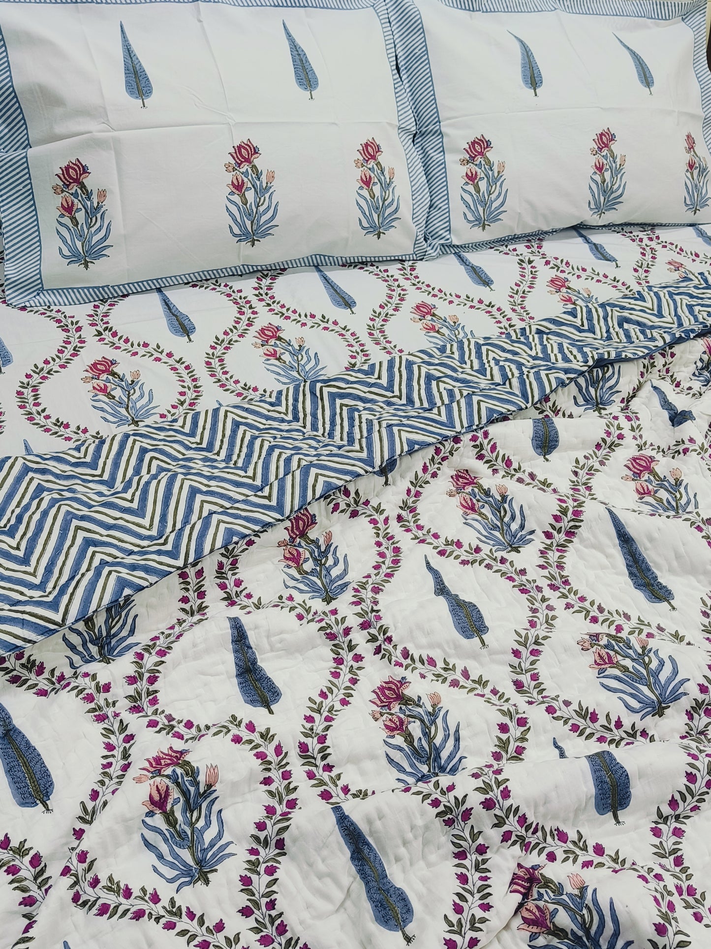 Bedding Sets with Quilts