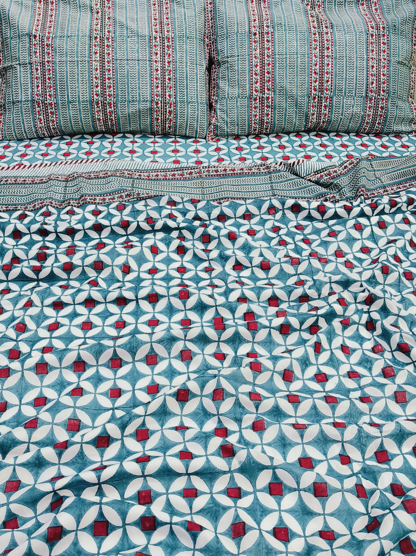 Bedding sets with Dohars