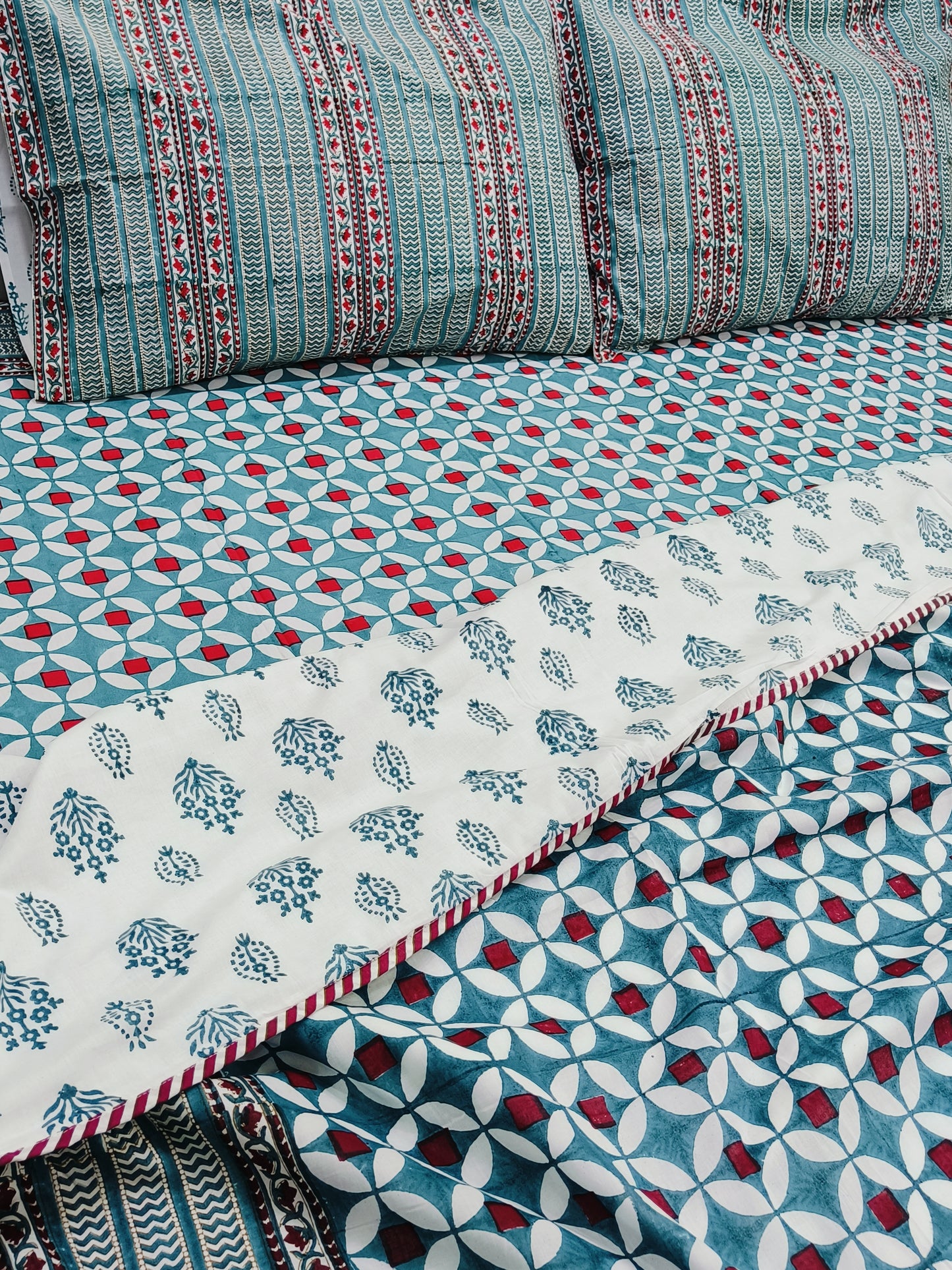Bedding sets with Dohars
