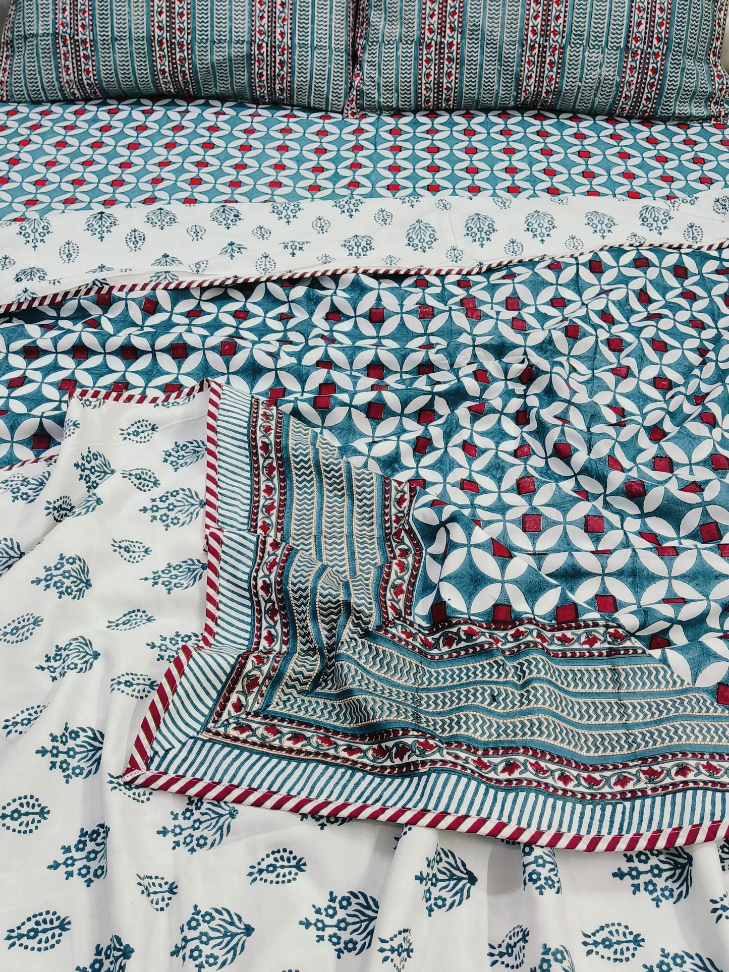 Bedding sets with Dohars