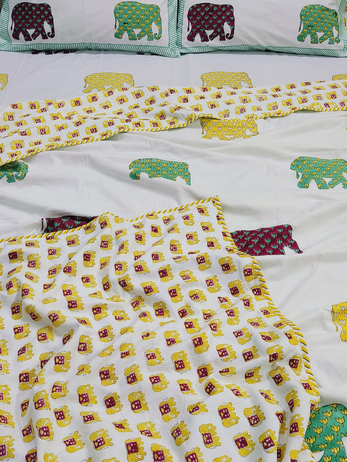Bedding sets with Dohars