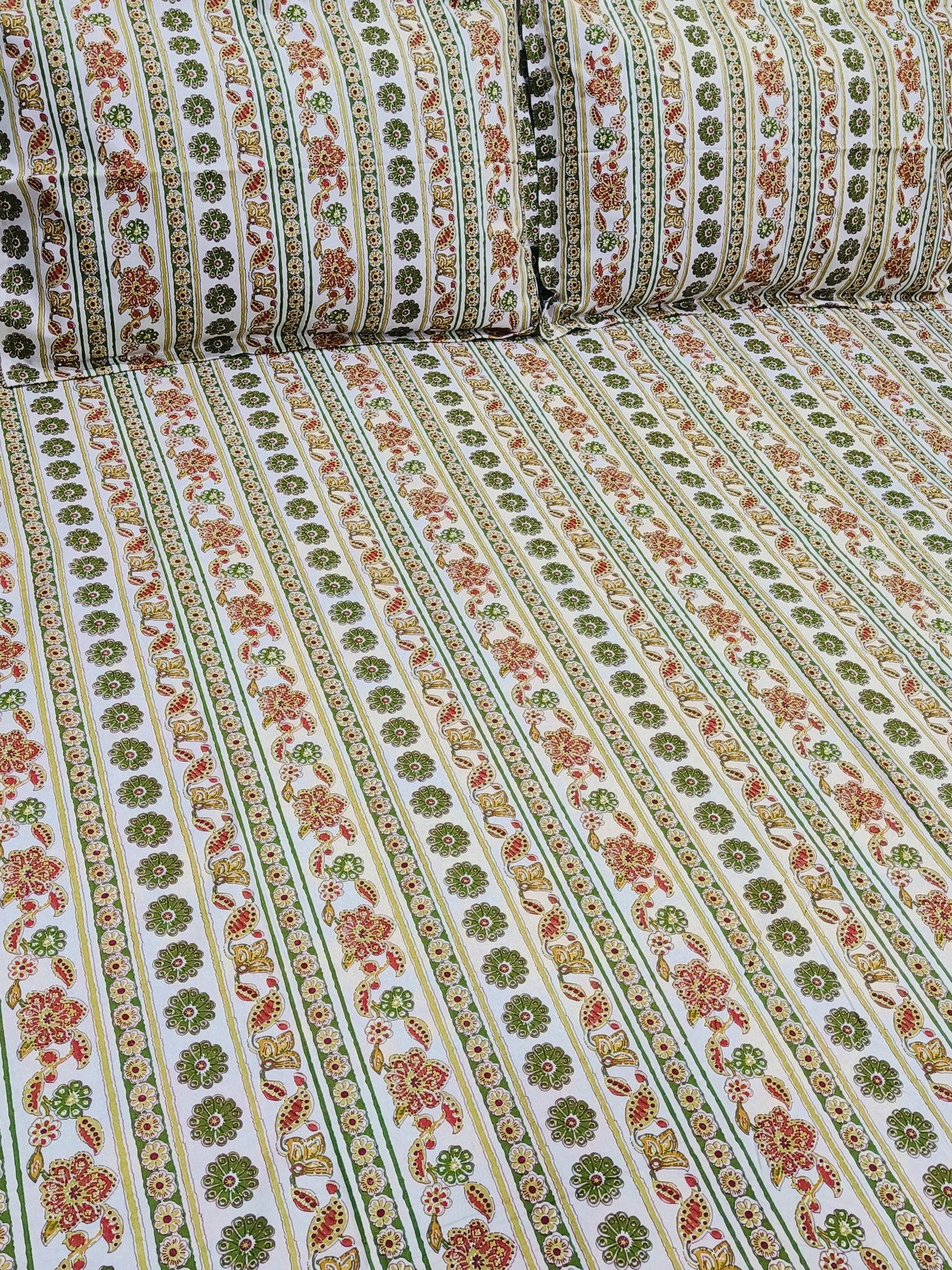 FRESH ARRIVAL! Floral Sadabahaar Bedsheets(Dispatch Time 24 Hours)