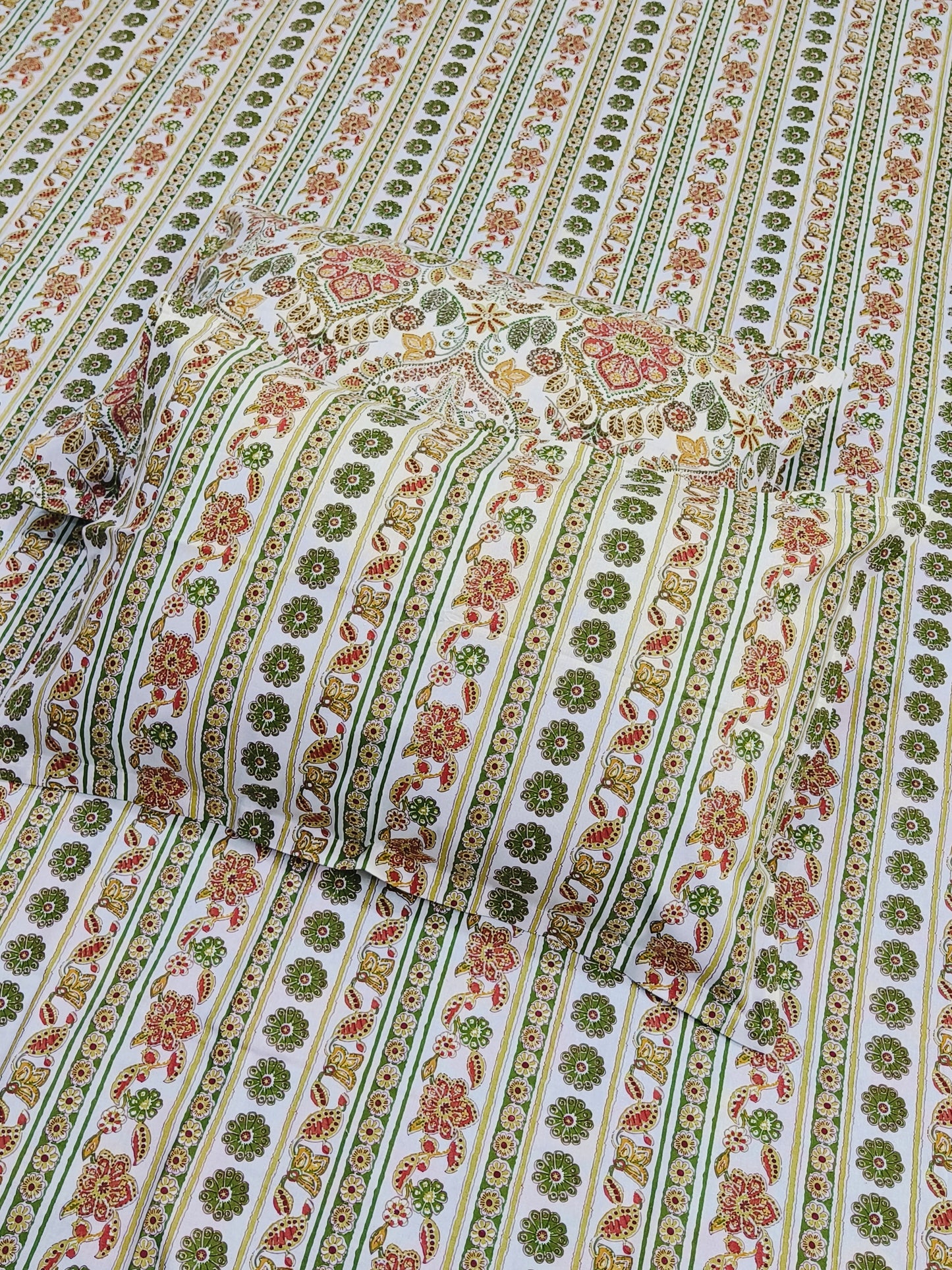 FRESH ARRIVAL! Floral Sadabahaar Bedsheets(Dispatch Time 24 Hours)