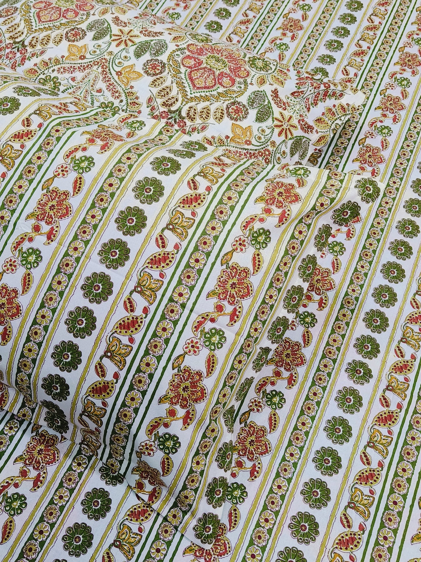 FRESH ARRIVAL! Floral Sadabahaar Bedsheets(Dispatch Time 24 Hours)