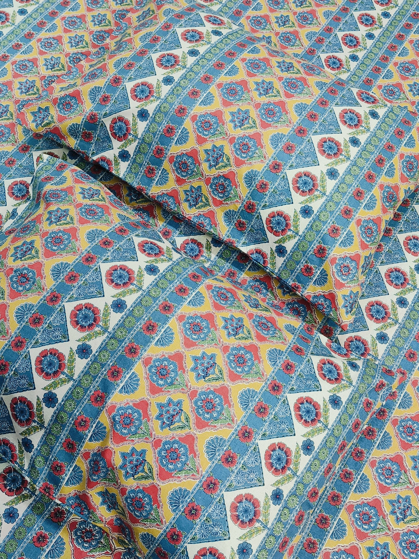 FRESH ARRIVAL! Floral Sadabahaar Bedsheets(Dispatch Time 24 Hours)