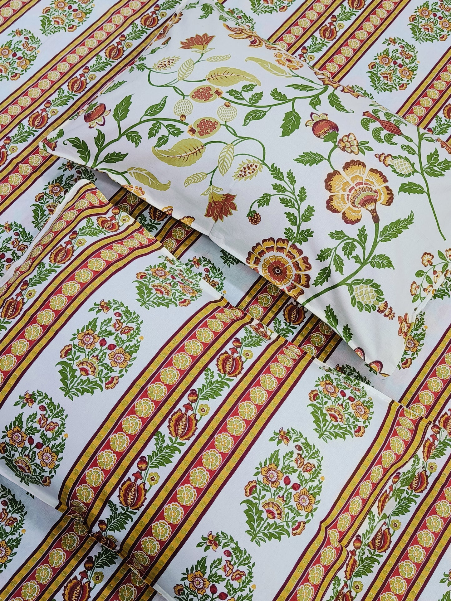 FRESH ARRIVAL! Floral Sadabahaar Bedsheets(Dispatch Time 24 Hours)