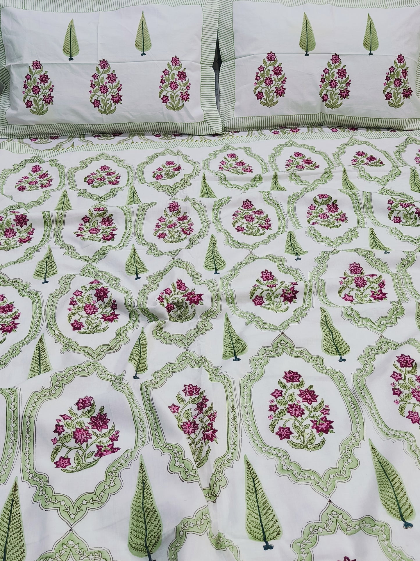 Bedding sets with Dohars